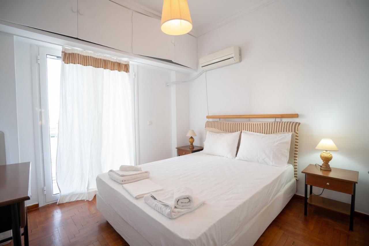 Dimotiko Theatro Metro St. 1 Bedroom 4 Pers. Flat Pireus Eksteriør bilde