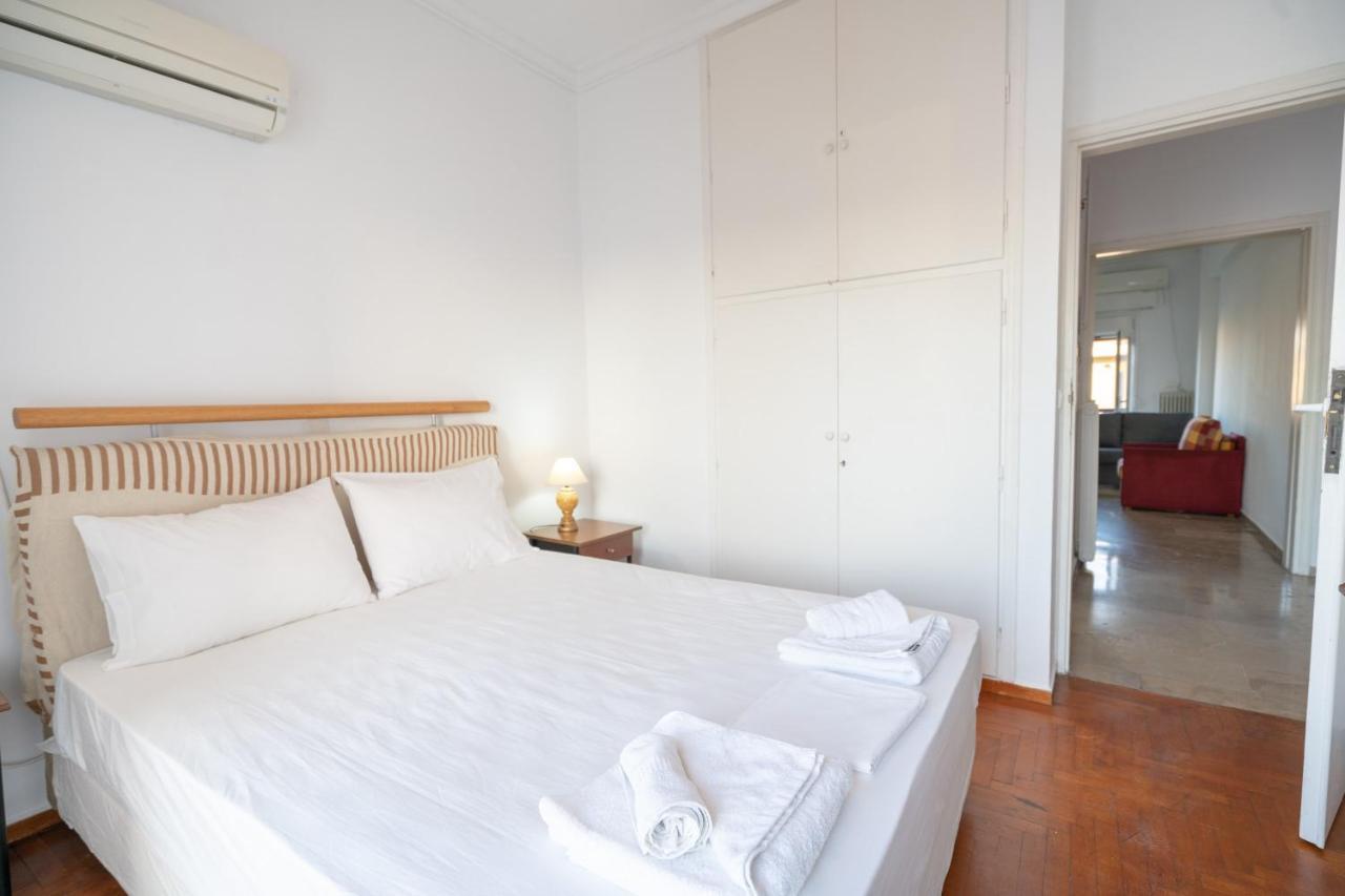 Dimotiko Theatro Metro St. 1 Bedroom 4 Pers. Flat Pireus Eksteriør bilde